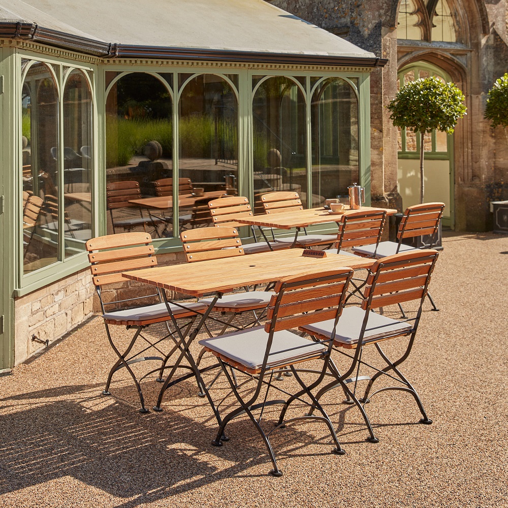 Arch Table & chairs