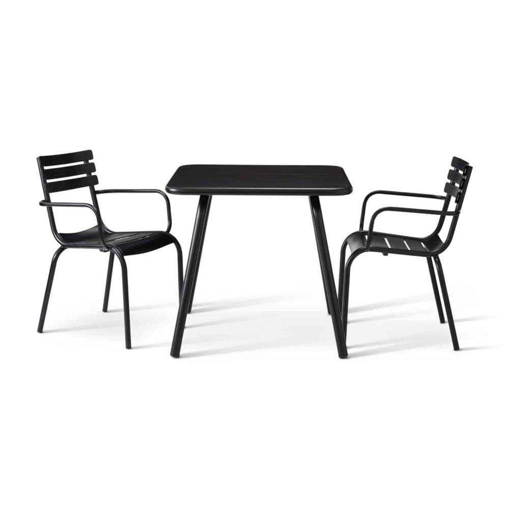 rio-4-seater-table-with-2-rio-armchairs