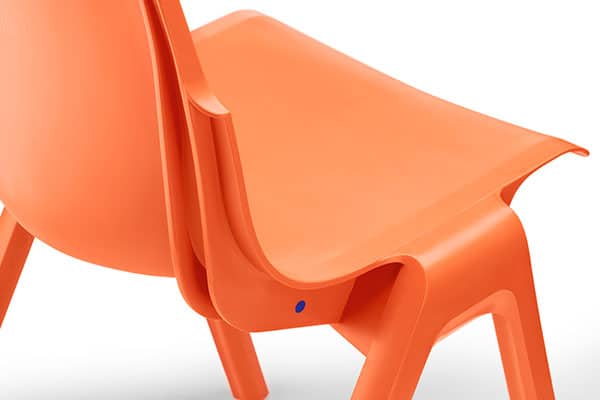 The Ergostak plastic chair features a 25-year guarantee.