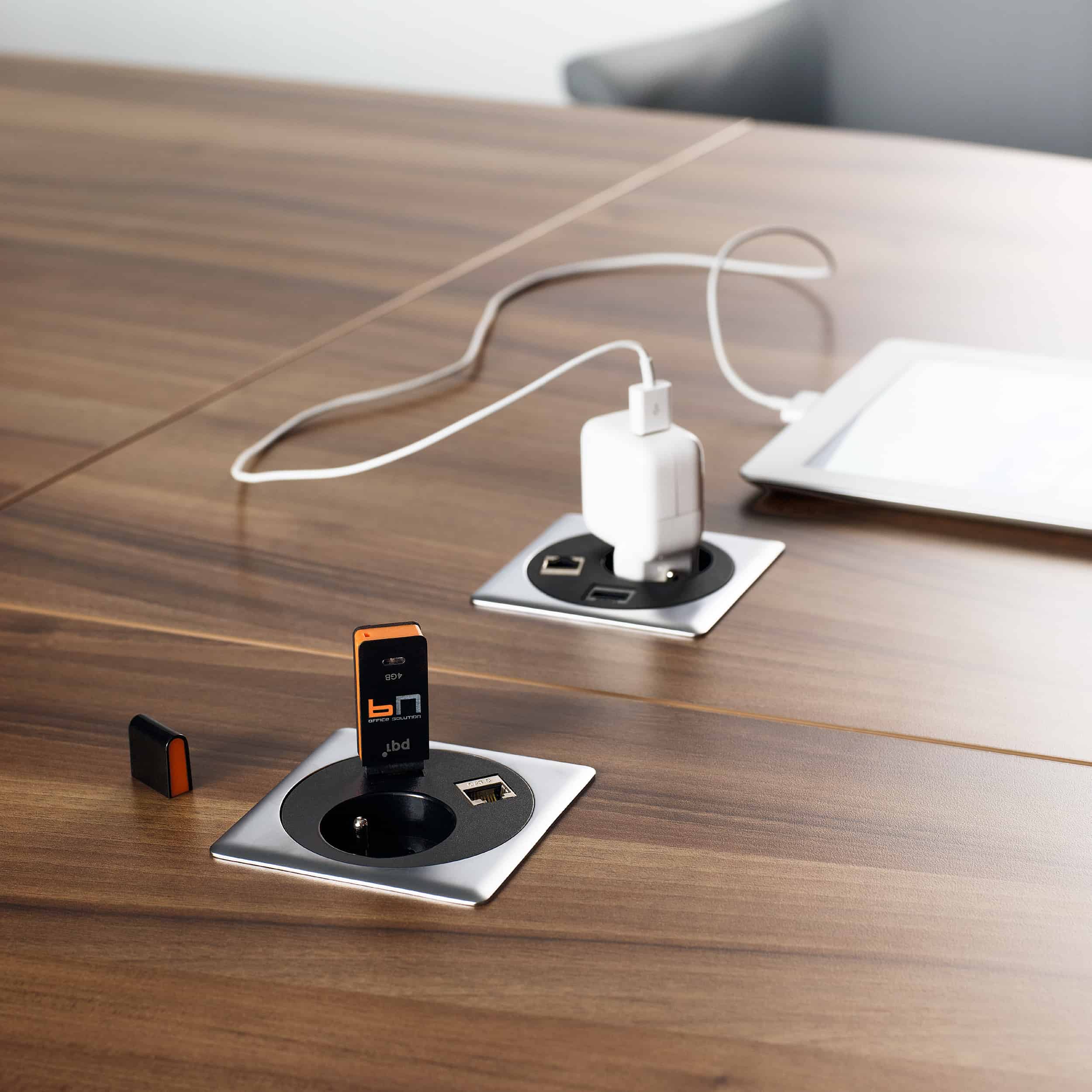 CX Conference Tables - Image 4